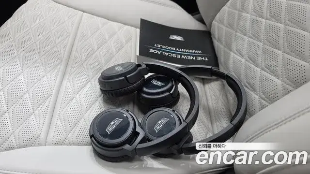 Cadillac Escalade 2026 — Şəkil 12/40