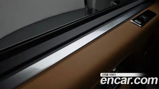 Land Rover Range Rover 2020 — ფოტო 23/43