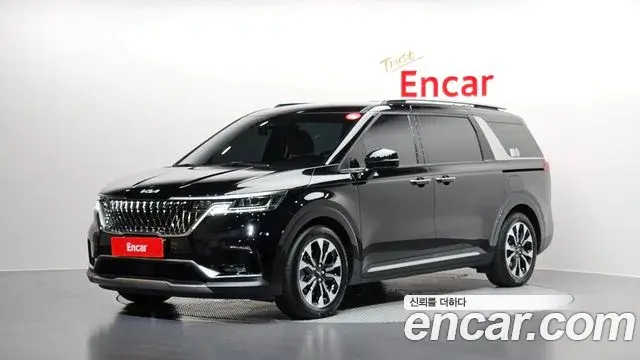 Kia Carnival 2023 — Фото 1/20