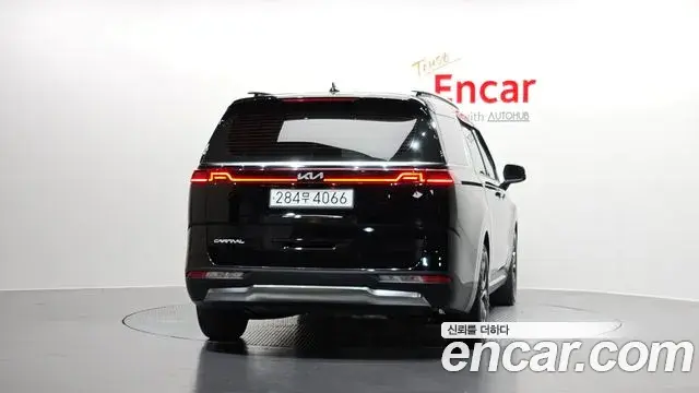 Kia Carnival 2023 — Фото 4/20