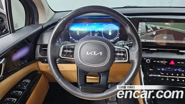 Kia Carnival 2023 — Фото 13/20