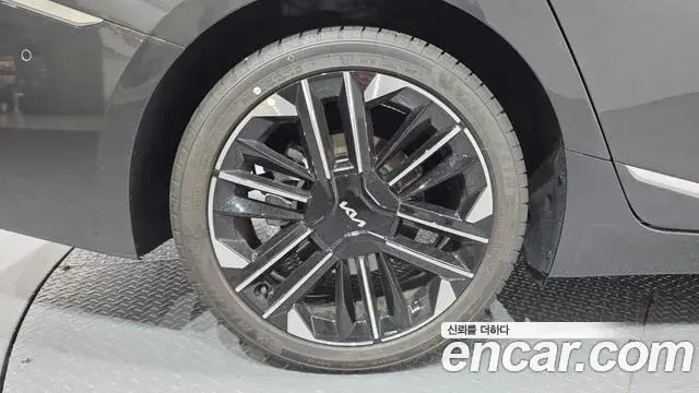 Kia K8 2025 — Photo 24/37