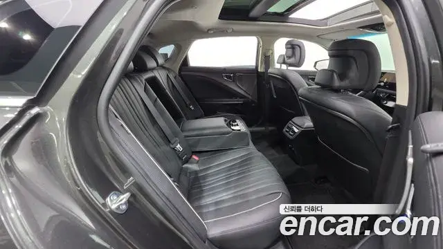 Kia K8 2025 — Photo 26/37