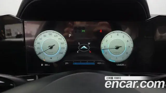 Hyundai Avante 2021 — Photo 8/20