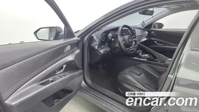 Hyundai Avante 2021 — Photo 10/20