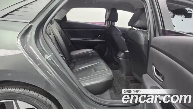 Hyundai Avante 2021 — Photo 12/20