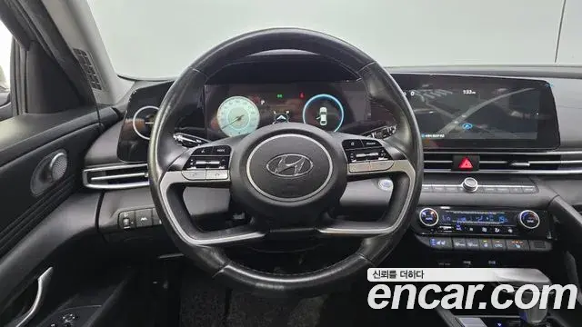 Hyundai Avante 2021 — Photo 14/20