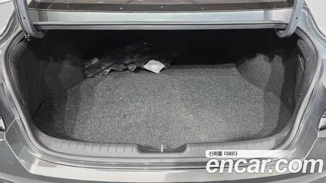 Hyundai Avante 2021 — Photo 17/20