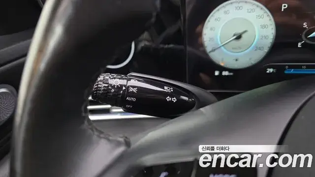 Hyundai Avante 2021 — Photo 18/20