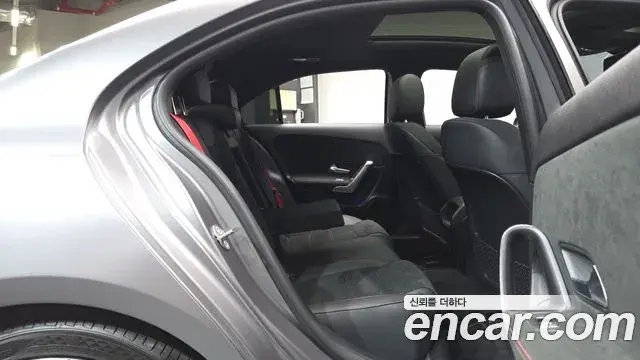 Mercedes-Benz A-Class 2023 — Фото 11/20