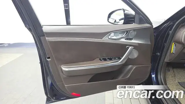 Kia Stinger 2019 — Photo 20/34
