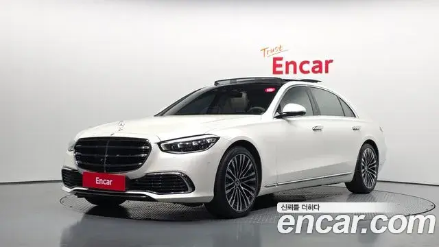 Mercedes-Benz S-Class 2023 — Фото 1/20