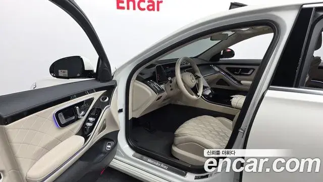 Mercedes-Benz S-Class 2023 — Фото 10/20