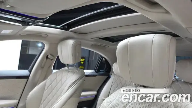 Mercedes-Benz S-Class 2023 — Фото 19/20