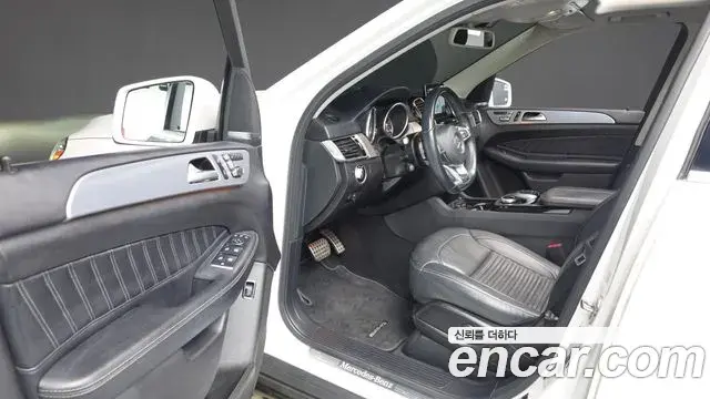 Mercedes-Benz GLE-Class 2018 — Şəkil 4/20