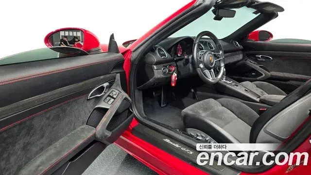 Porsche 718 Boxster 2018 — ფოტო 15/30