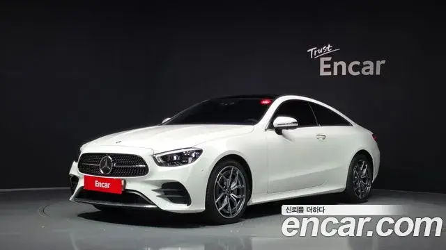 Mercedes-Benz E-Class 2023 — Фото 1/20