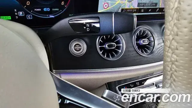Mercedes-Benz E-Class 2023 — Фото 9/20