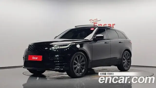 Land Rover Range Rover Velar 2018 — ფოტო 15/36