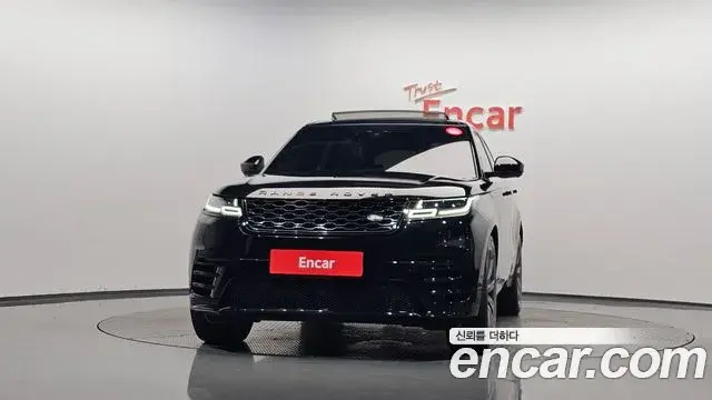 Land Rover Range Rover Velar 2018 — ფოტო 21/36