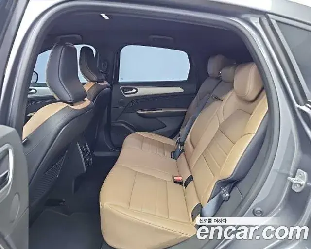 Renault Samsung Arkana 2025 — Фото 12/20