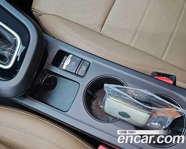 Renault Samsung Arkana 2025 — Фото 17/20