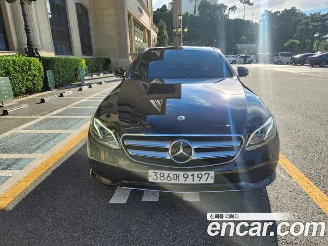 Mercedes-Benz E-Class 2020 — Фото 9/20