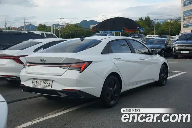 Hyundai Avante 2023 — Photo 3/20