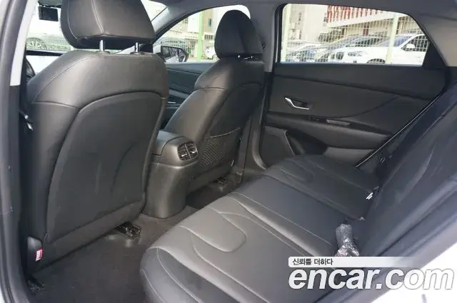 Hyundai Avante 2023 — Photo 18/20