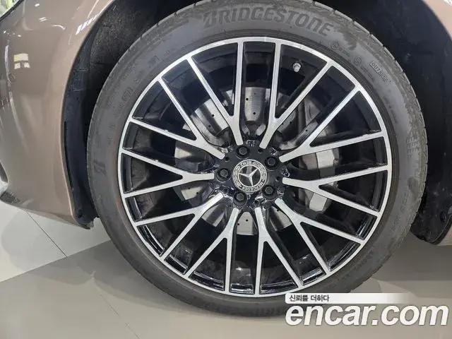 Mercedes-Benz S-Class 2025 — Фото 5/19
