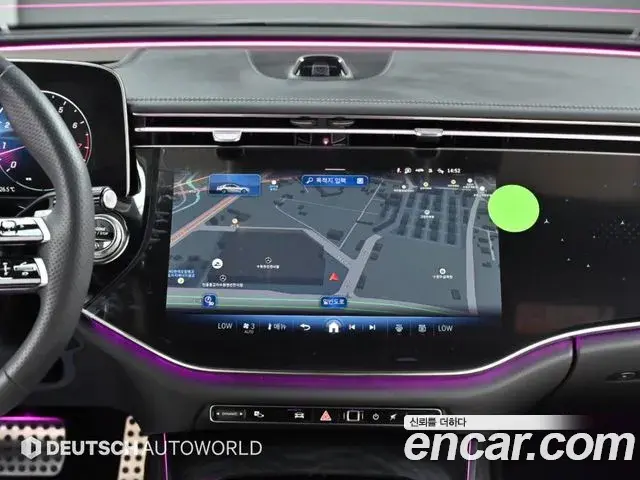 Mercedes-Benz E-Class 2025 — Photo 15/20