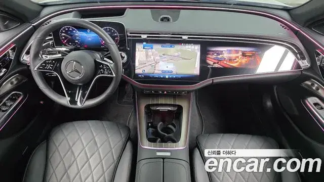 Mercedes-Benz E-Class 2024 — Photo 7/20