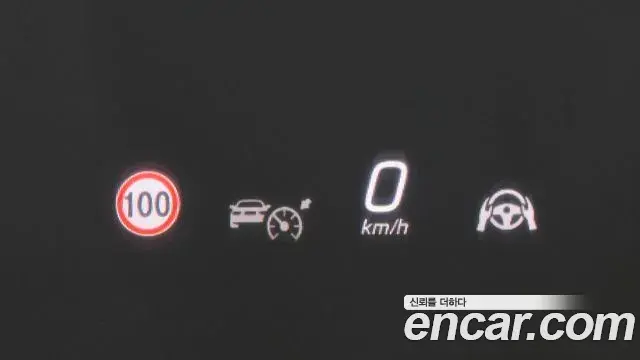 Mercedes-Benz E-Class 2024 — Photo 13/20