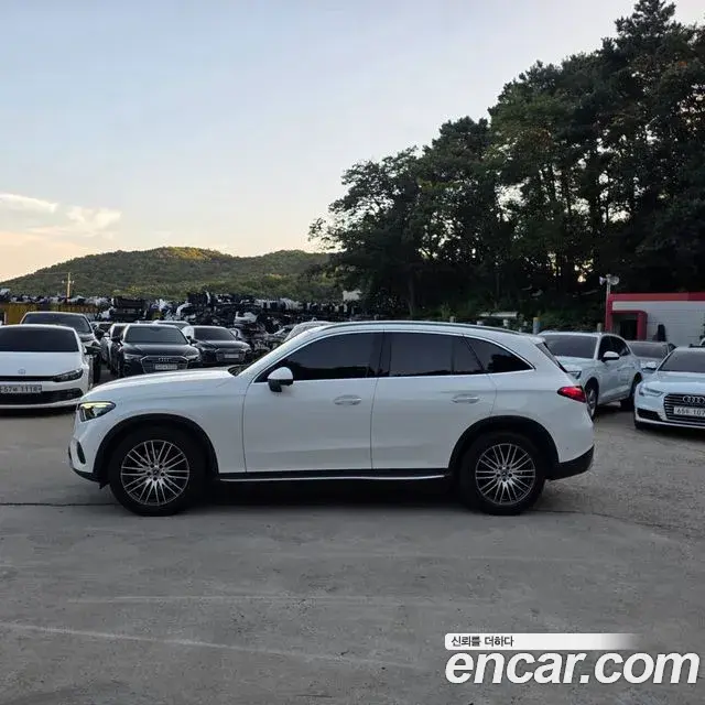 Mercedes-Benz GLC-Class 2023 — Фото 2/20