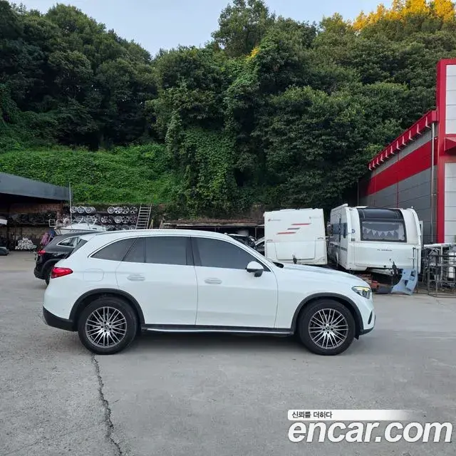 Mercedes-Benz GLC-Class 2023 — Фото 6/20