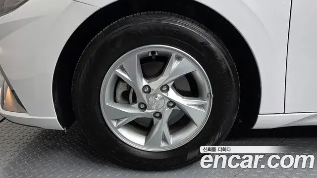Hyundai Avante 2021 — ფოტო 5/20