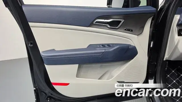 Kia Sportage 2025 — Şəkil 29/45
