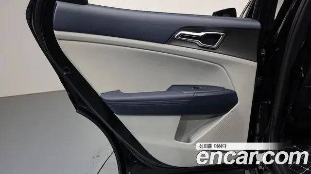 Kia Sportage 2025 — Şəkil 27/45