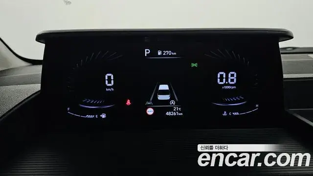 Hyundai Staria 2021 — Фото 8/20