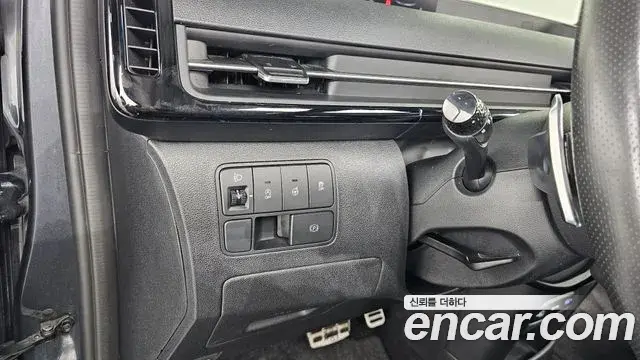 Hyundai Staria 2021 — Фото 16/20