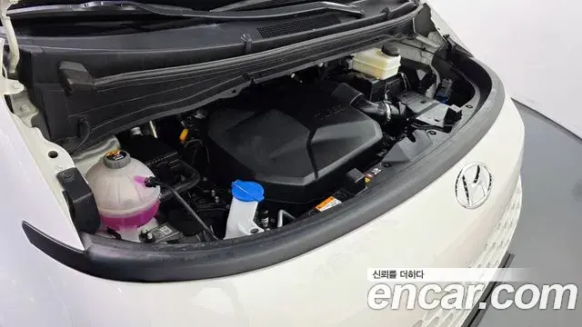 Hyundai Staria 2023 — Фото 6/20