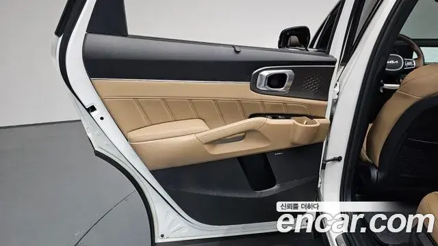 Kia Sorento 2024 — ფოტო 27/35