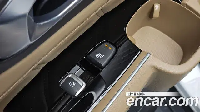 Kia Sorento 2024 — ფოტო 19/35