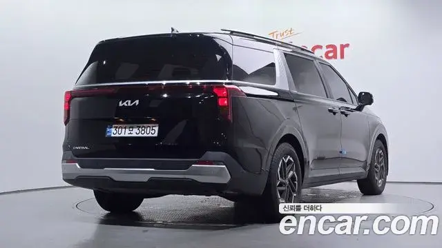 Kia Carnival 2024 — Photo 2/20