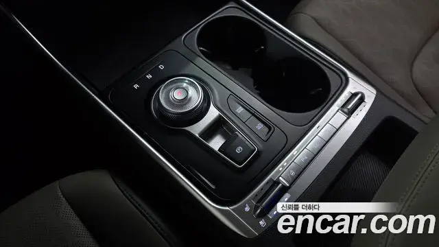 Kia Carnival 2024 — Photo 9/20