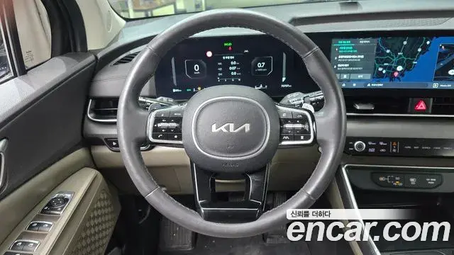 Kia Carnival 2024 — Photo 14/20