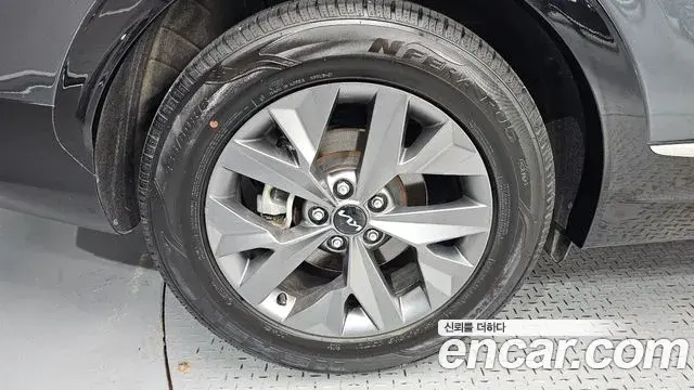Kia Sportage 2021 — Фото 5/20