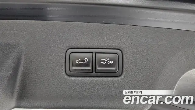 Kia Carnival 2020 — Фото 16/20