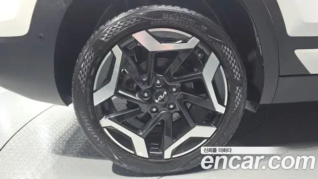 Kia Seltos 2022 — Photo 5/20