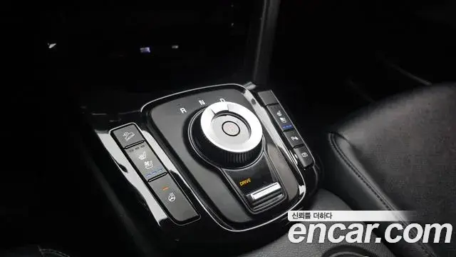 Kia Seltos 2022 — Photo 9/20